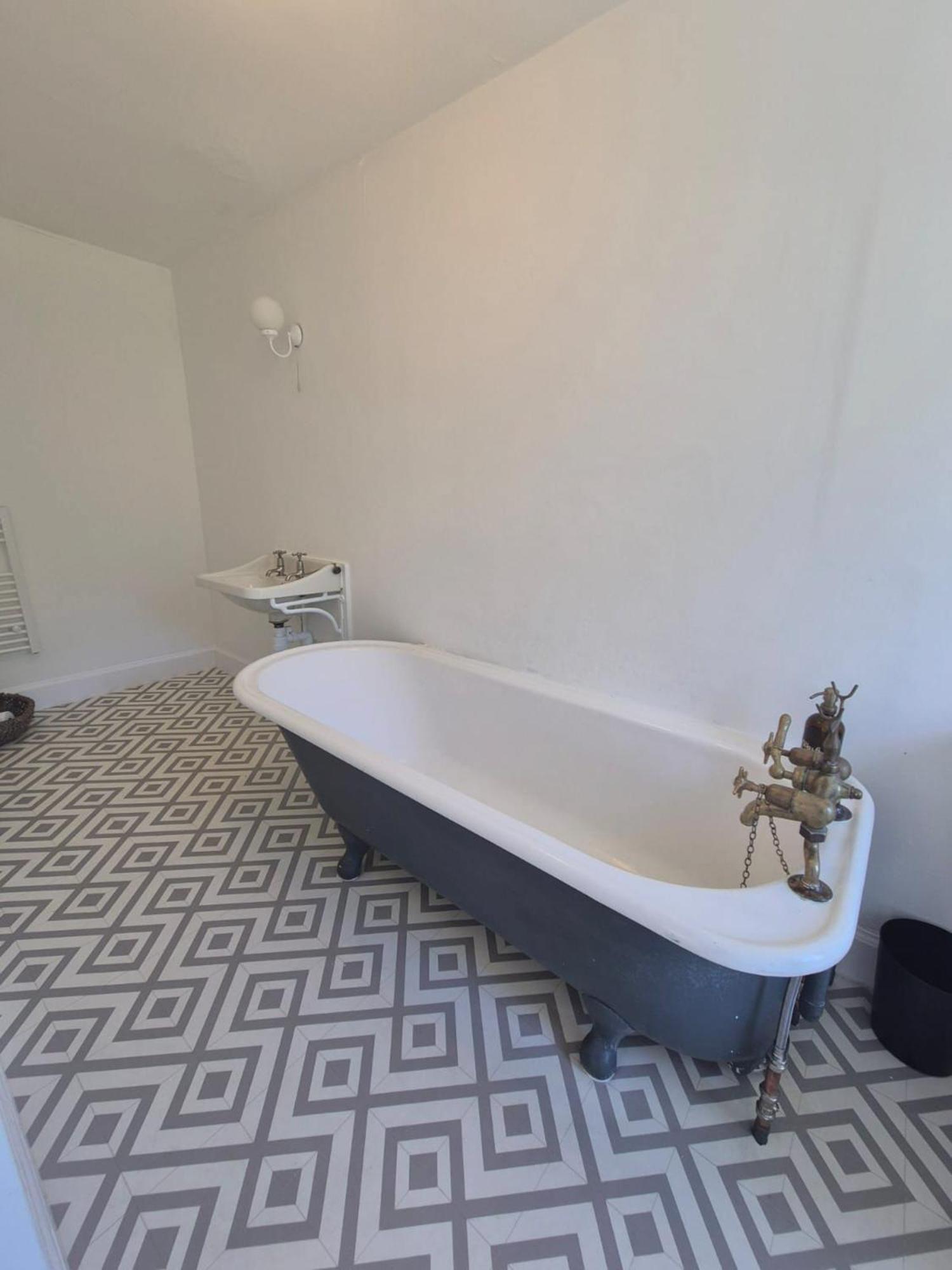 Mackinnon Cottage - 3 Bedroom Cottage برادفورد المظهر الخارجي الصورة
