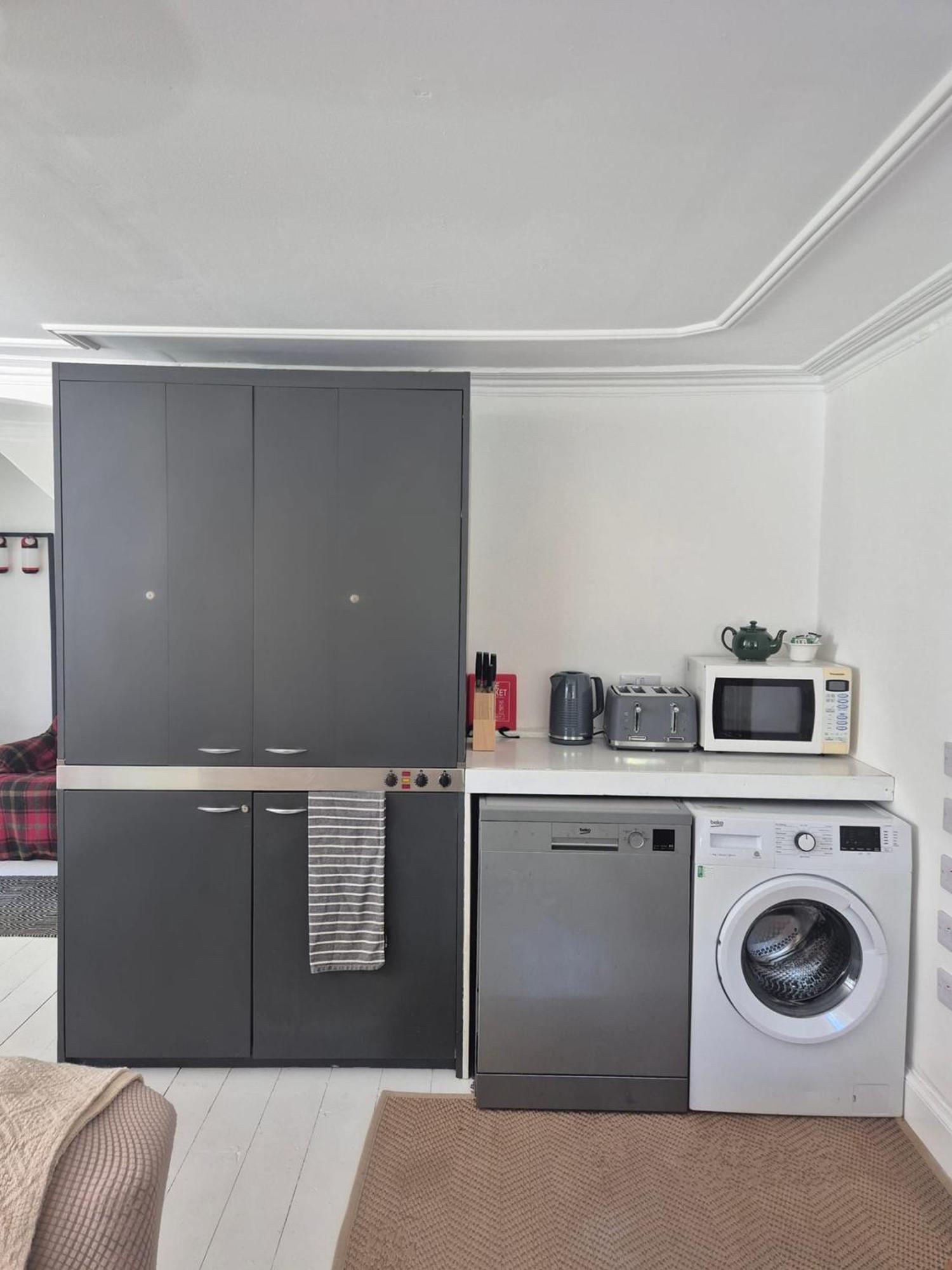 Mackinnon Cottage - 3 Bedroom Cottage برادفورد المظهر الخارجي الصورة