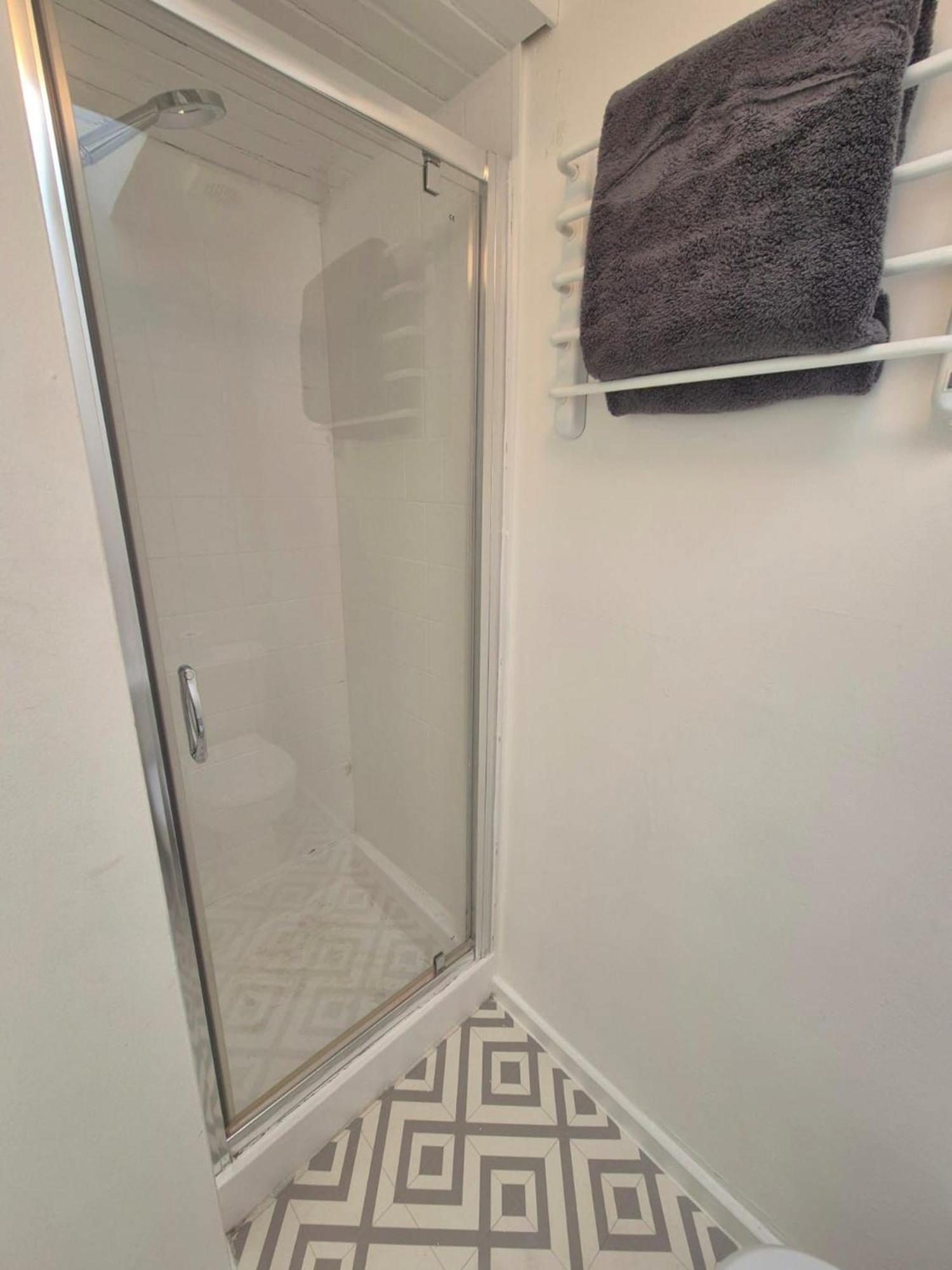 Mackinnon Cottage - 3 Bedroom Cottage برادفورد المظهر الخارجي الصورة