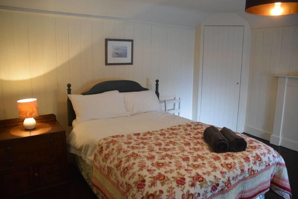 Mackinnon Cottage - 3 Bedroom Cottage برادفورد المظهر الخارجي الصورة